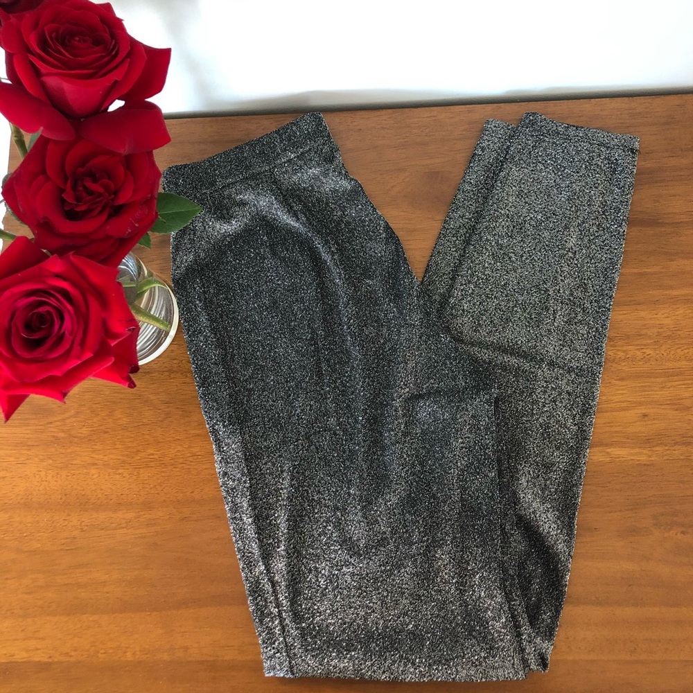 SUPER CUTE Sparkly High-Waisted Leggings